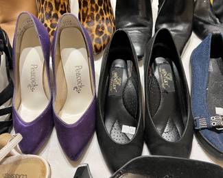 Ladies shoes size 5-5.5