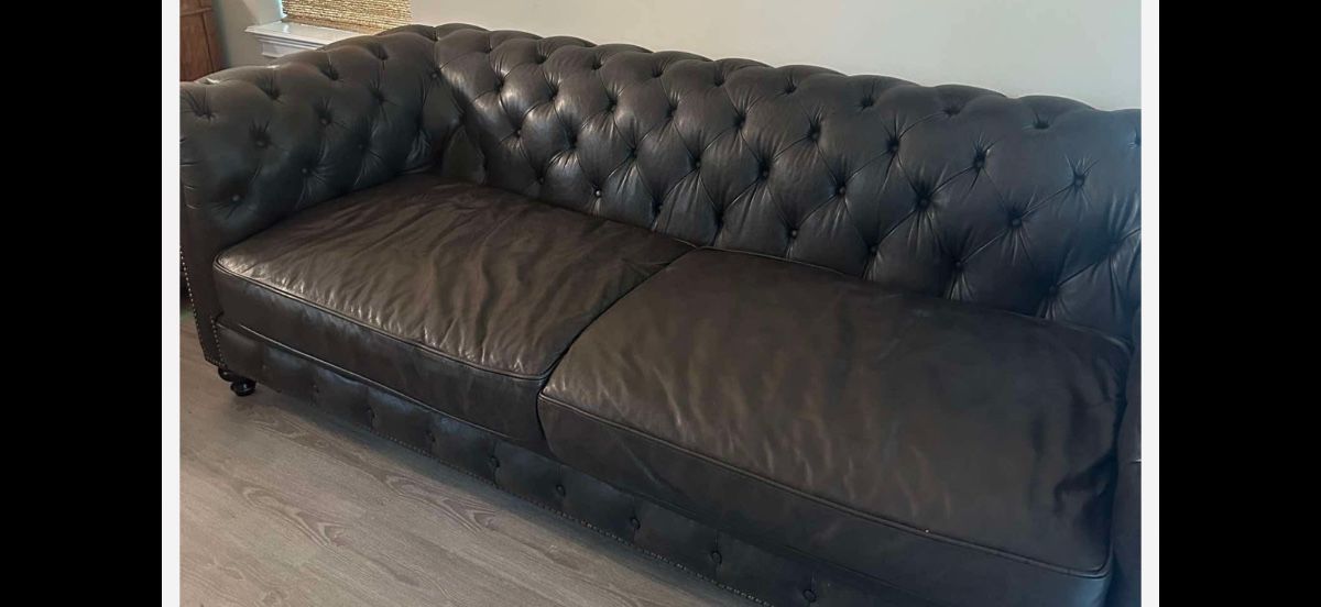 This couch is in mint condition and the photo was a fast picture on the way out. When I get in I will list more pictures of the couch it is fabulous. Believe me worth the drive to try and snag this one originally $8800
