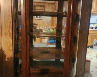 Oak bowfront cabinet 