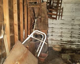 Outbuilding to pick!