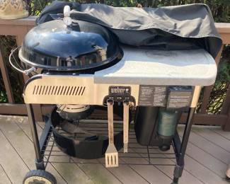 Super nice Weber grill.