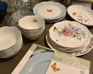 Lenox, Butterfly Meadow 42 pieces