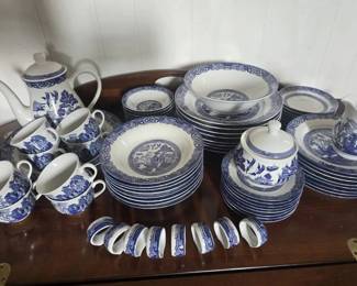 Royal Cuthbertson Blue Willow Dishes