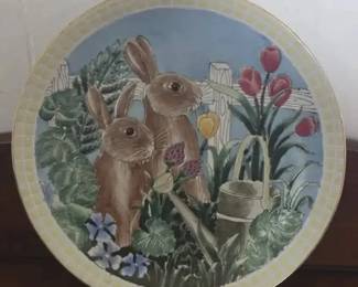 Decorative Bunny Garden Plate with Floral Spring Scene