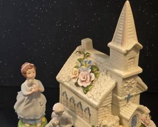 Pretty Figurines  Music Box Church