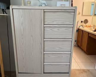 Palliser Furniture Washed Oak Chest of Drawers