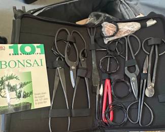 Bonsai Tool Kit with DK Essential Tips Book