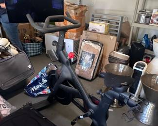 Peloton Original Indoor Cycling Bike second image
