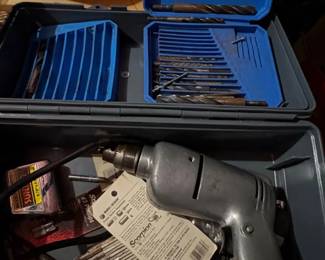 Black Decker Scorpion Drill and Drill Bit Set
