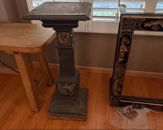 Vintage Acanthus Leaf Carved Wood Pedestal Stand