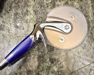 KitchenAid Classic Pizza Wheel with Sharp Blade