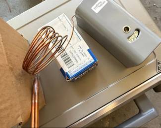 WhiteRodgers Refrigeration Temperature Control with Capillary Tube