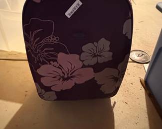 Purple Hawaiian Floral Print Rolling Suitcase