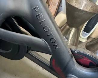 Peloton Original Indoor Cycling Bike third image