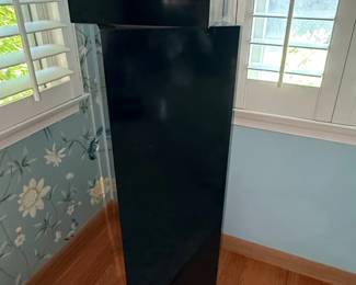 Modern Black Acrylic Pedestal Stand