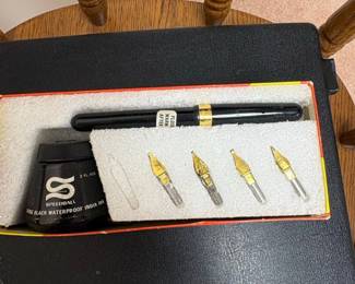 Speedball Pen and Ink Set