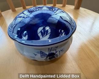 Delft Handpainted Lidded Box