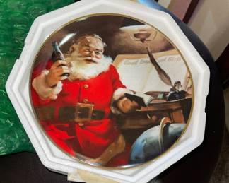 Sant - Coke collectible plates