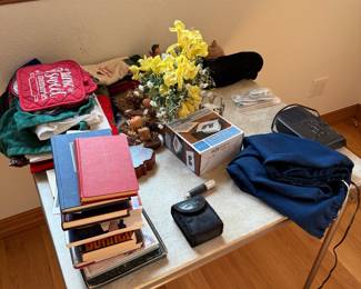 Books, Christmas decorations, Knick knacks