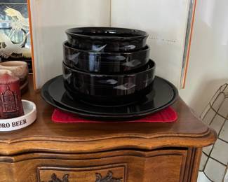 Mikasa Galleria Opus Black Calla Lily Bowl Set
