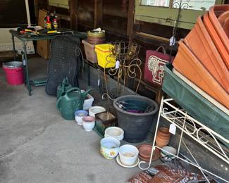 Garden merch. Extension ladder