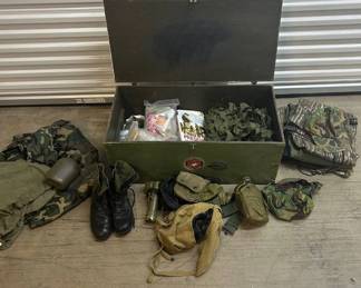 Lot #19 US Military USMC Surplus Lot Wood Footlocker Jungle Boots Camo Gear ALICE