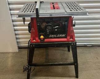 Lot #26 Skilsaw 3310 10in Table Saw 15A 120V with Folding Steel Stand Rip Fence