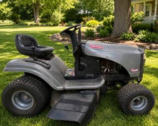 Lot #77 Craftsman LT2000 42in Riding Lawn Mower Tractor 17.5HP Briggs Stratton Engine