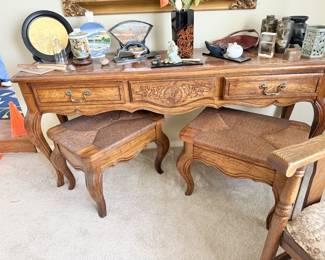 vintage Hall table & 2 woven bench