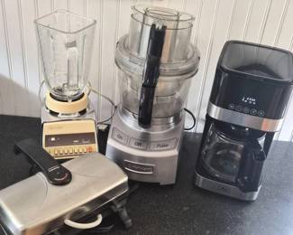 168 VintageModernKitchenApplianceBundle