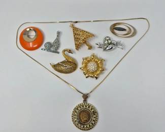 87 VintageJewelryAssortment1902IndianHeadPennyDesignerPieces