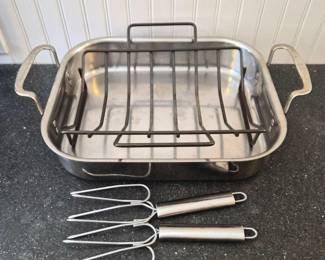 21 CalphalonStainlessSteelRoastingPanwithRackLiftingForks