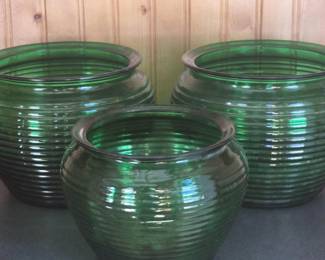 123 MidCenturyGreenRibbedBulbStyleVases