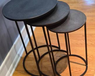 114 ModernMetalNestingAccentTableTrio