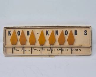 142 ButterscotchBakeliteCornKnobs