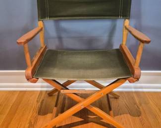 97 VintageGoldMedalFoldingDirectorsChairClassicWoodFrame