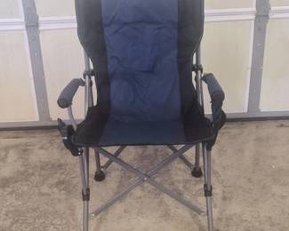 130 PortableCampingLoungeChairwithStorageBag