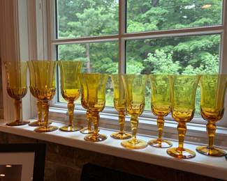 AMBER GLASSES / GOBLETS