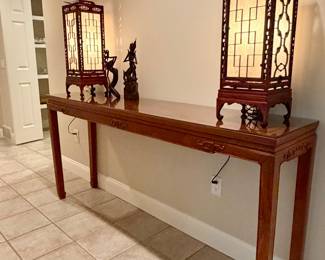 CONSOLE TABLE & A PAIR OF ASIAN WOOD LANTERN LAMPS