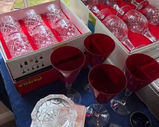 TONS OF PARKA CRYSTAL STEMWARE / GLASSES 