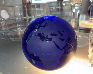 COBALT BLUE ART GLASS GLOBE PAPERWEIGHT
