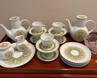 NORITAKE BIMINI TEA SET