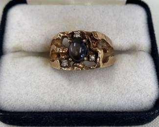 10 KT Gold Ring w/Black Star Sapphire & Diamonds