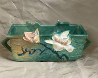 Roseville Magnolia Planter