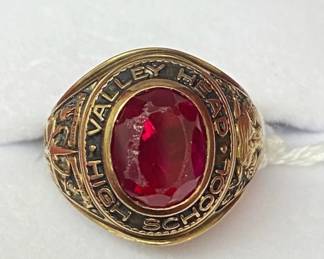10 KT Class Ring- 7.6 Grams