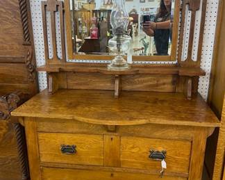 Oak Dresser w/Mirror -Arts & Crafts