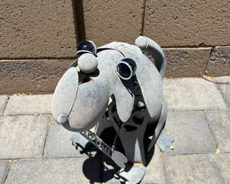 "Welcome" Sculpture