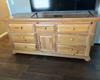 Maple Dresser, Bun Feet