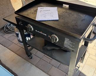 Blackstone 28" Griddle with Cover