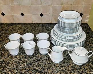 Noritake Cumberland Set